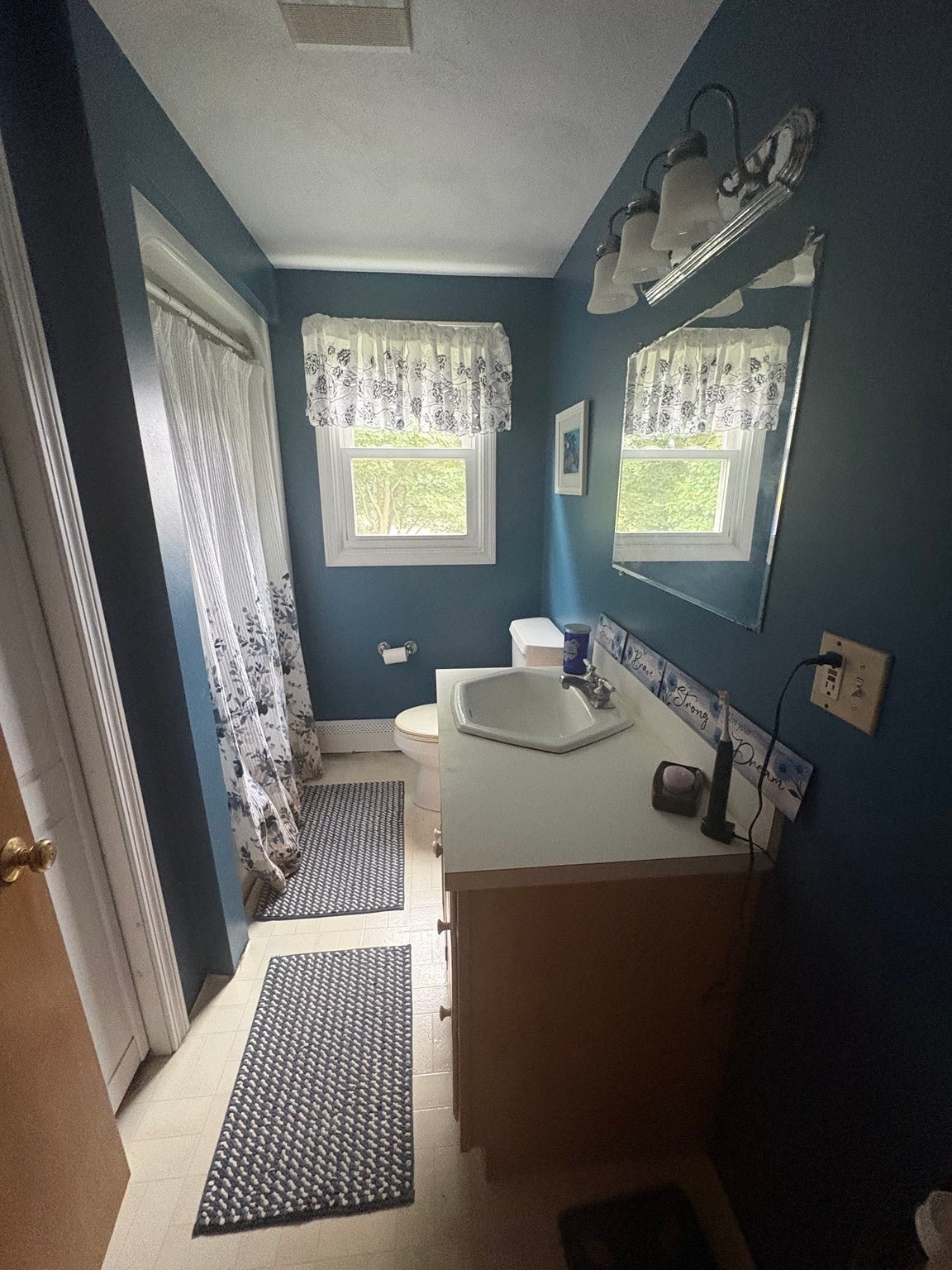 2 Fairmount Ave, Bristol, RI, 2 Fairmount Ave, Bristol, RI Photo #11