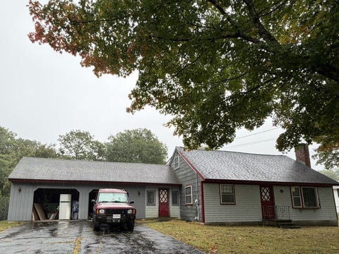 Photo of 17 Howe St, Ipswich, MA 01938 (MLS # 73586421)