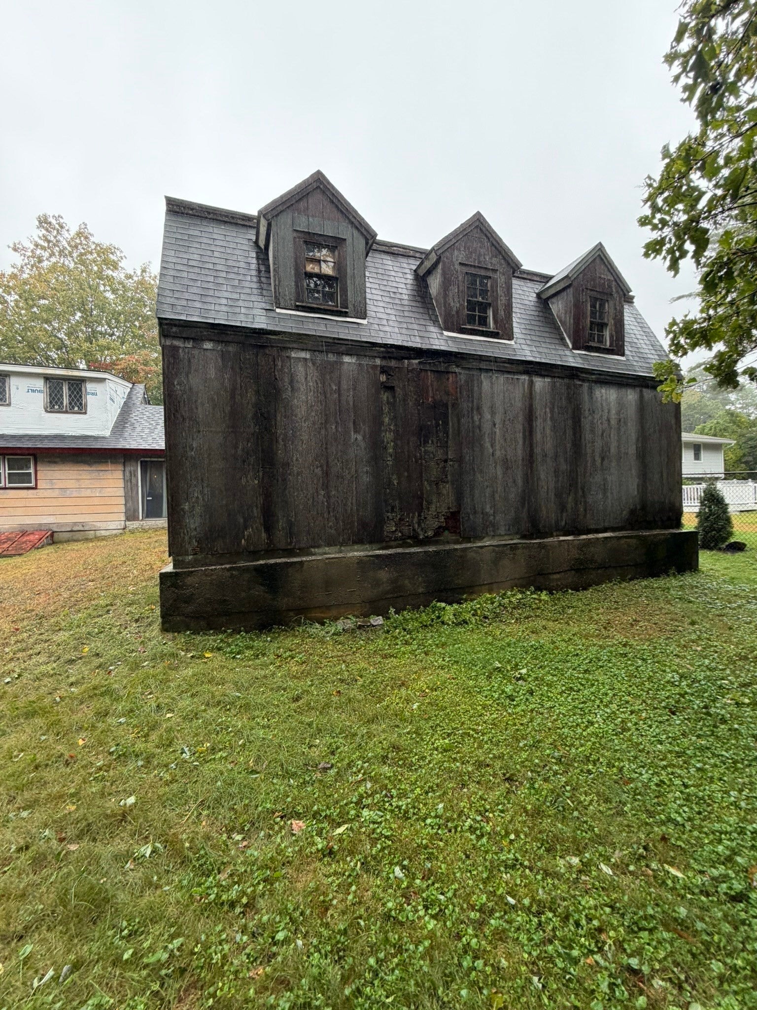 17 Howe St