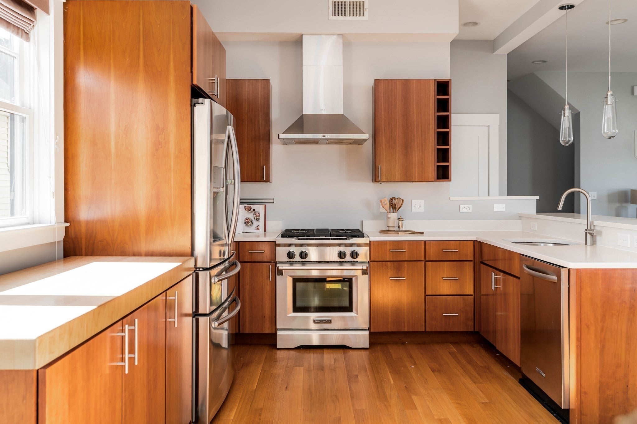 Photo of 152 Albion St, Somerville, MA