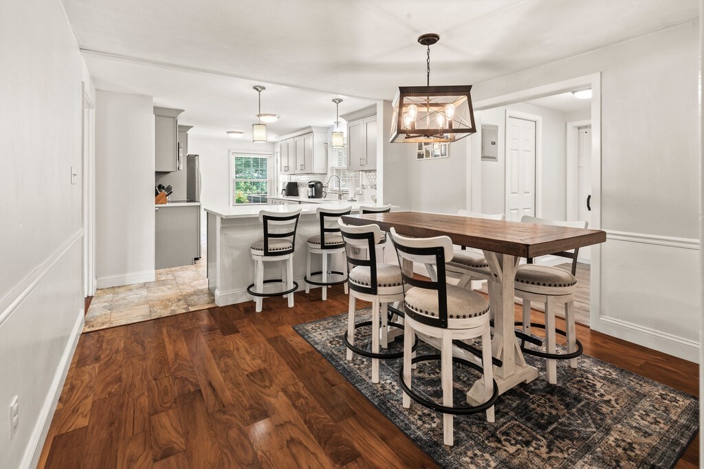 Shrewsbury, Massachusetts 01545, United States, 4 Bedrooms Bedrooms, ,2 BathroomsBathrooms,Residential,Active,172148