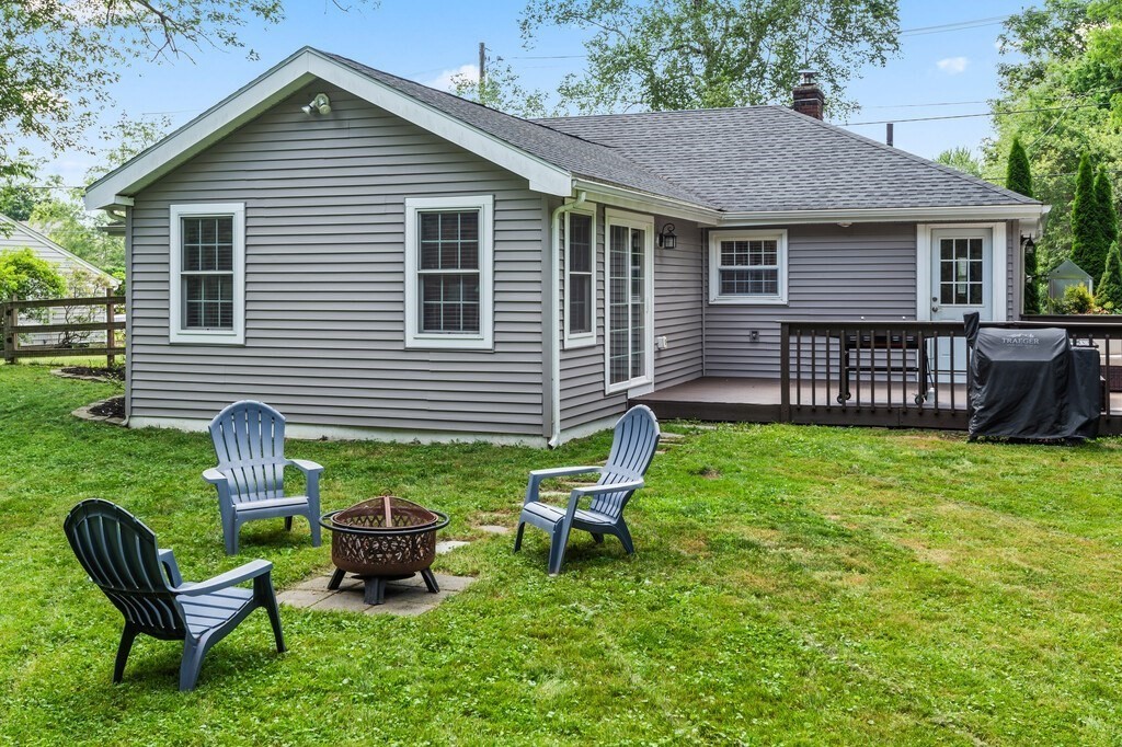 Shrewsbury, Massachusetts 01545, United States, 4 Bedrooms Bedrooms, ,2 BathroomsBathrooms,Residential,Active,172148