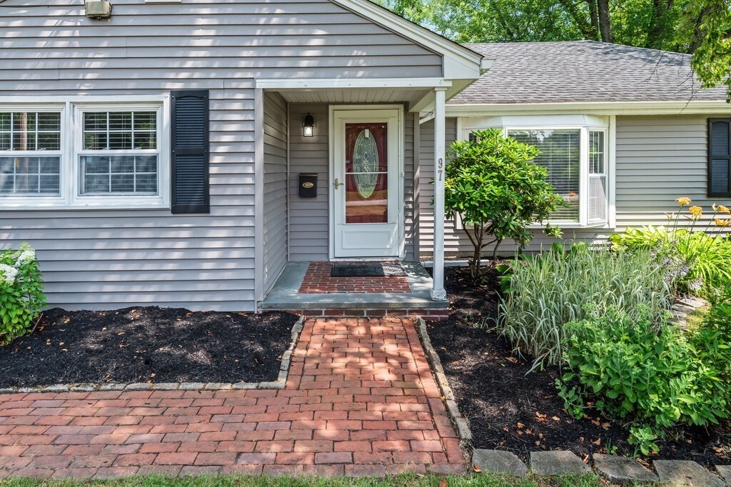 Shrewsbury, Massachusetts 01545, United States, 4 Bedrooms Bedrooms, ,2 BathroomsBathrooms,Residential,Active,172148 Shrewsbury, Massachusetts 01545, United States, 4 Bedrooms Bedrooms, ,2 BathroomsBathrooms,Residential,Active,172148