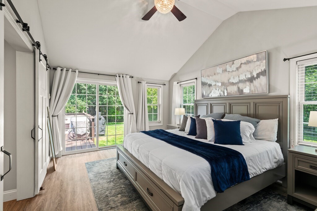 Shrewsbury, Massachusetts 01545, United States, 4 Bedrooms Bedrooms, ,2 BathroomsBathrooms,Residential,Active,172148