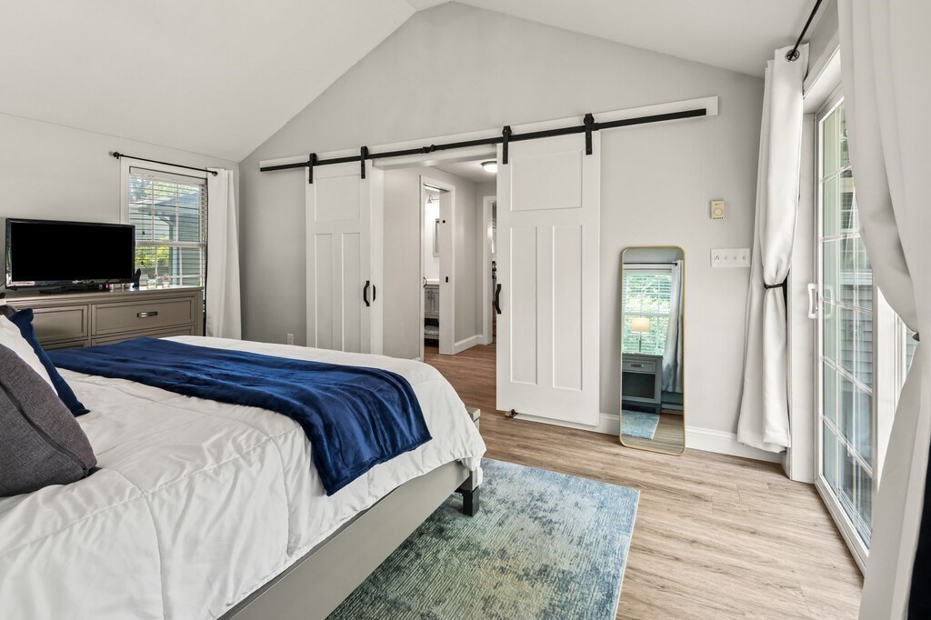 Shrewsbury, Massachusetts 01545, United States, 4 Bedrooms Bedrooms, ,2 BathroomsBathrooms,Residential,Active,172148