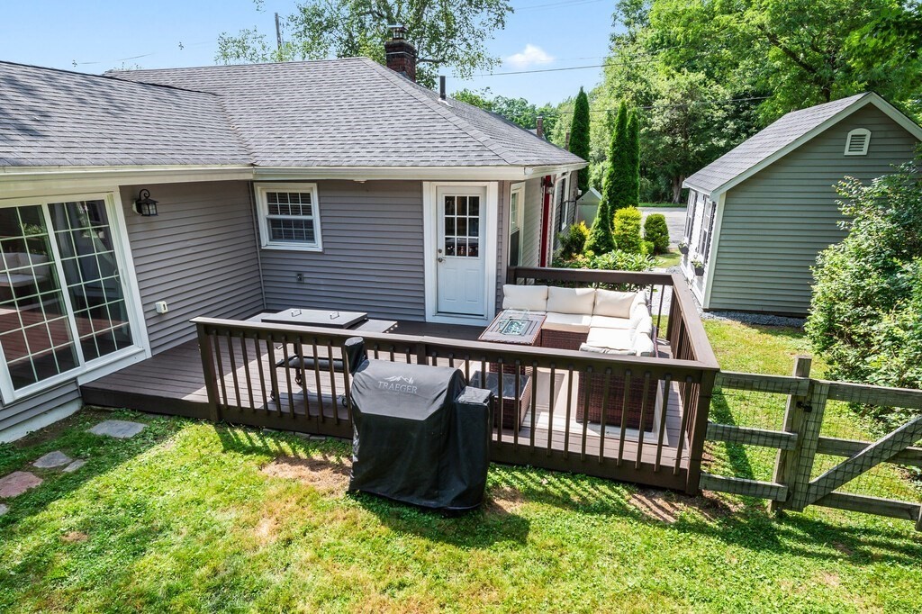 Shrewsbury, Massachusetts 01545, United States, 4 Bedrooms Bedrooms, ,2 BathroomsBathrooms,Residential,Active,172148