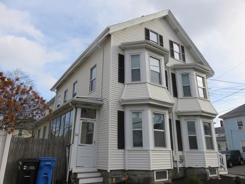 34 Harvard Street 1L Waltham MA 02453