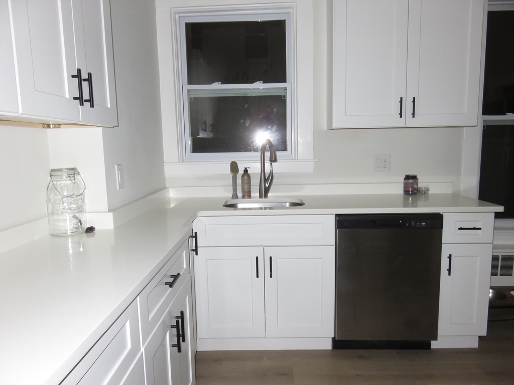 34 Harvard Street 1L