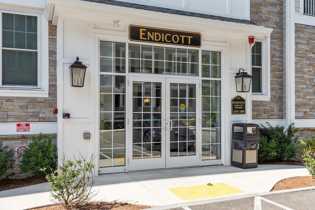 320 Middlesex Ave E307
