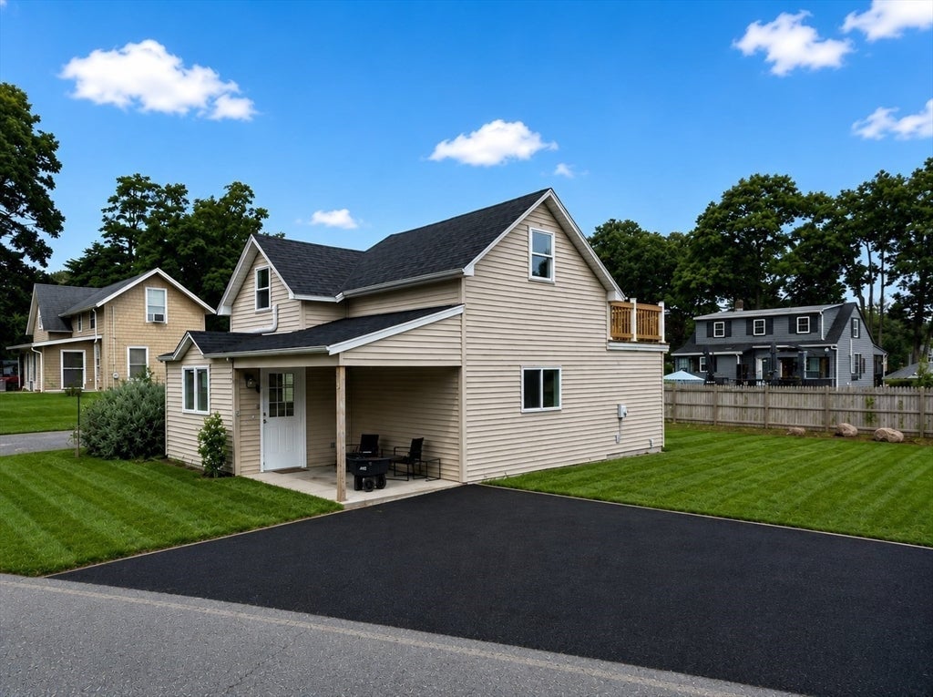 11 S Berryman St, Westport, MA Photo #1