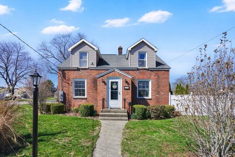 101 Ray St Ludlow MA 01056