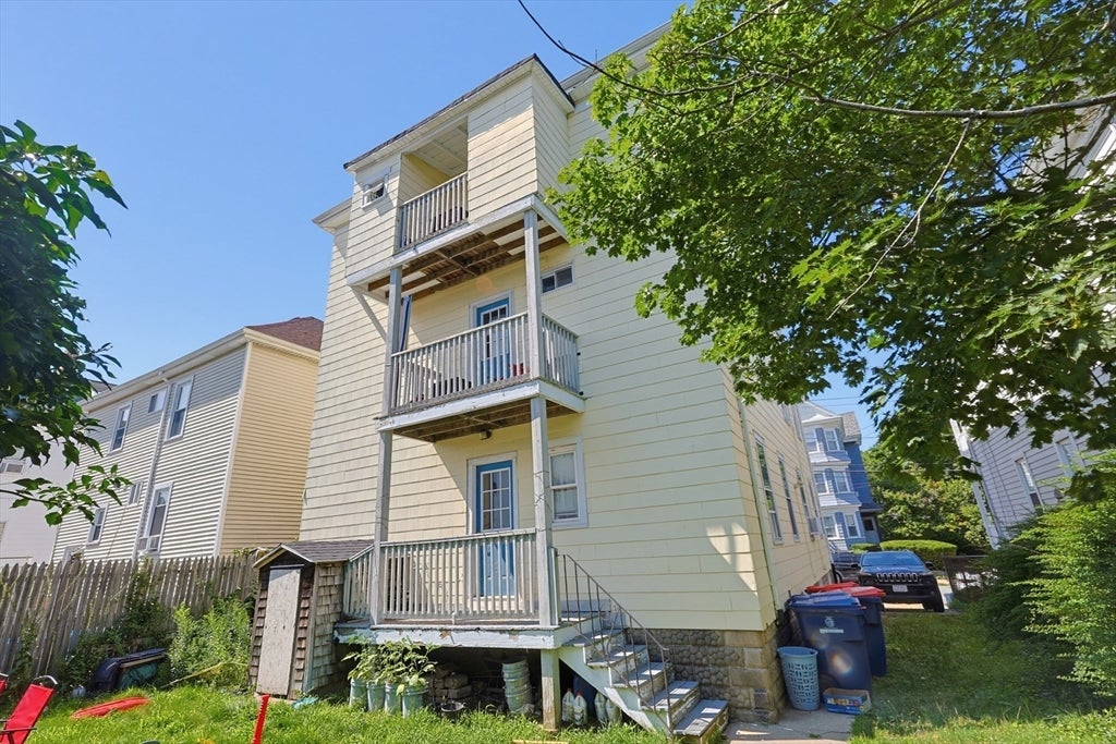 126 Princeton St, New Bedford, MA Photo #12