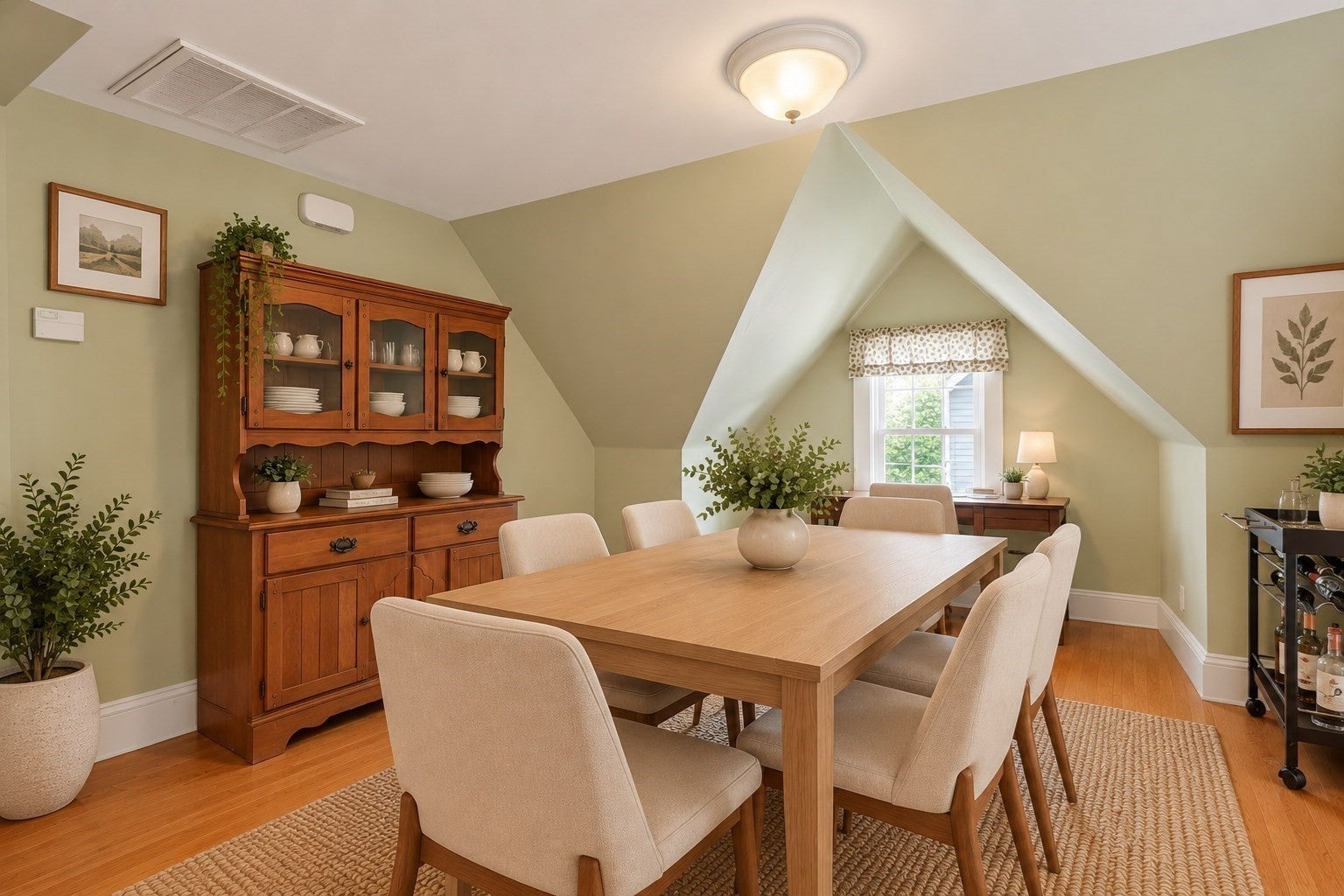 42 Cedar St #3, Somerville, MA, 42 Cedar St #3, Somerville, MA Photo #1