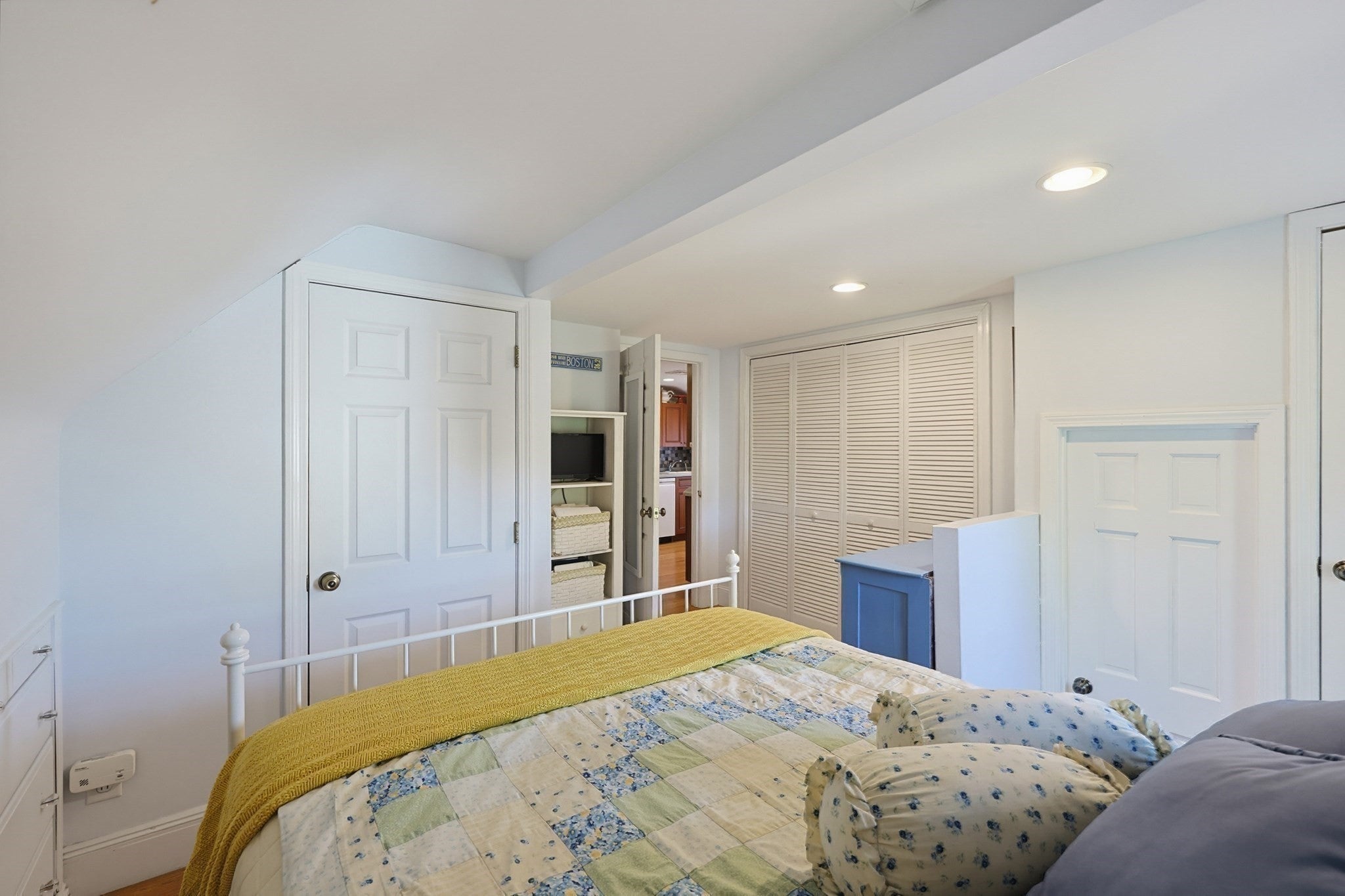 42 Cedar St #3, Somerville, MA, 42 Cedar St #3, Somerville, MA Photo #32