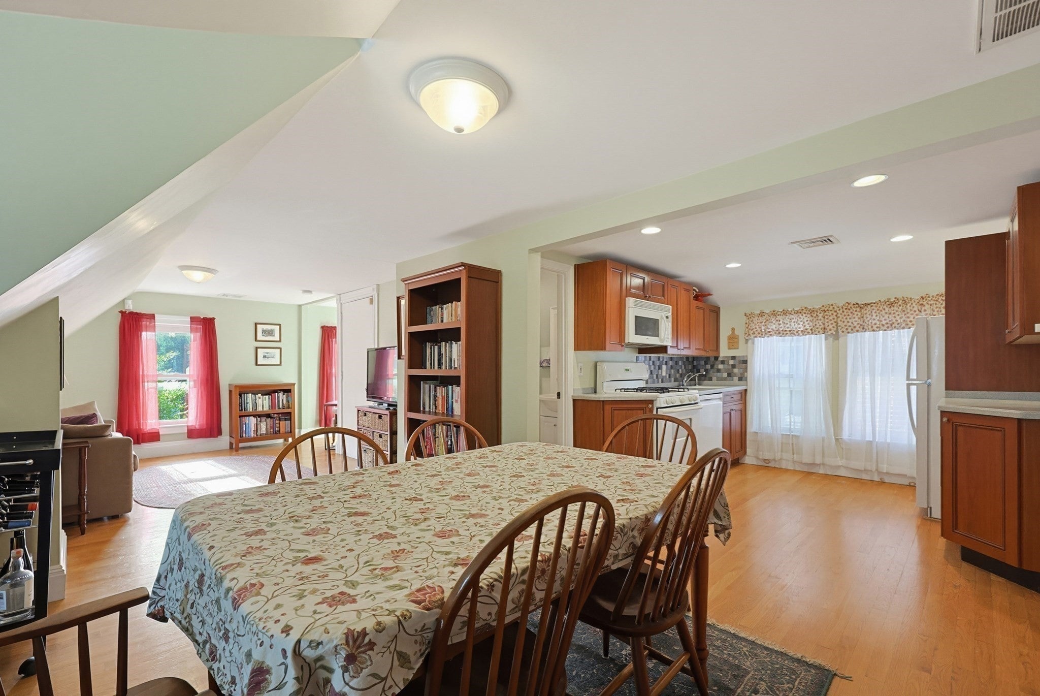 42 Cedar St #3, Somerville, MA, 42 Cedar St #3, Somerville, MA Photo #18