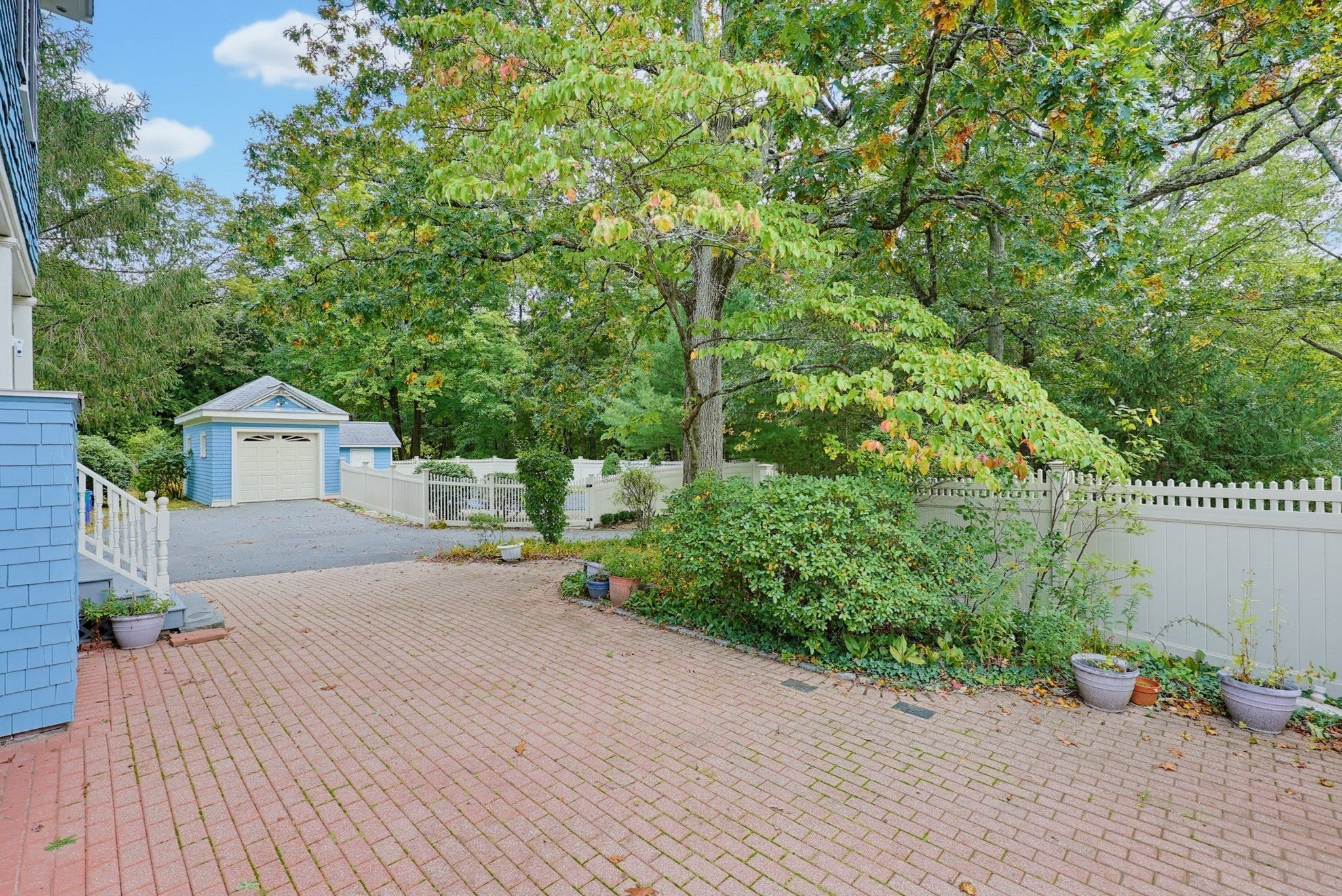 45 Holden St