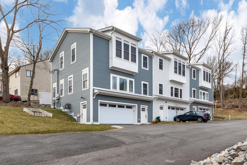 33 Dominion Rd C