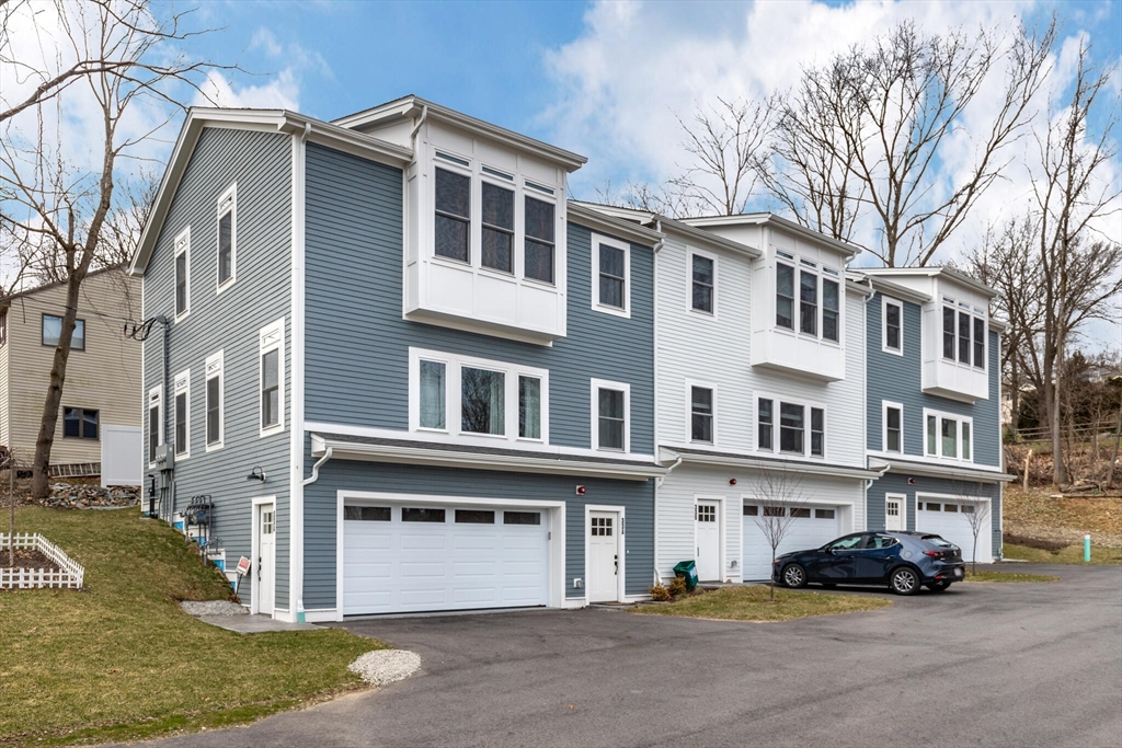 33 Dominion Rd C
