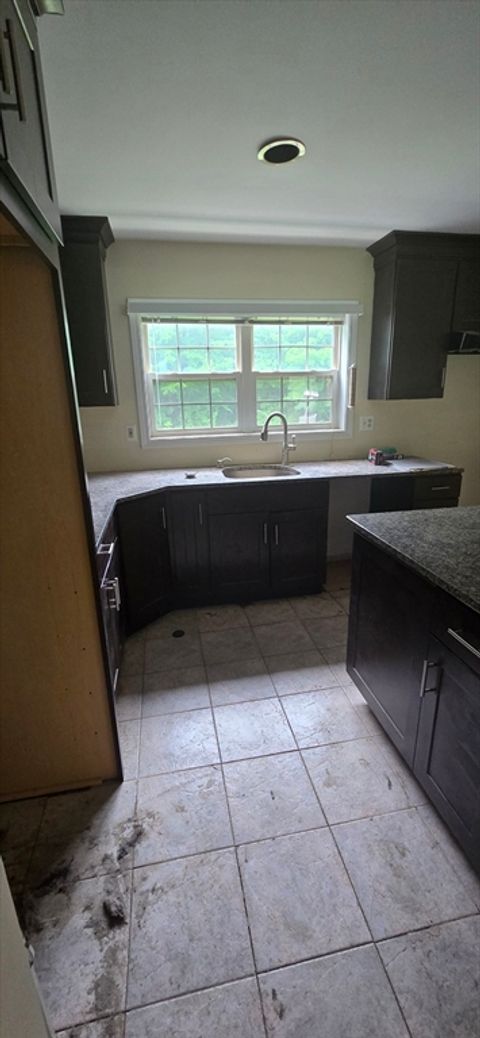 75 Downey Rd North Brookfield MA 01535