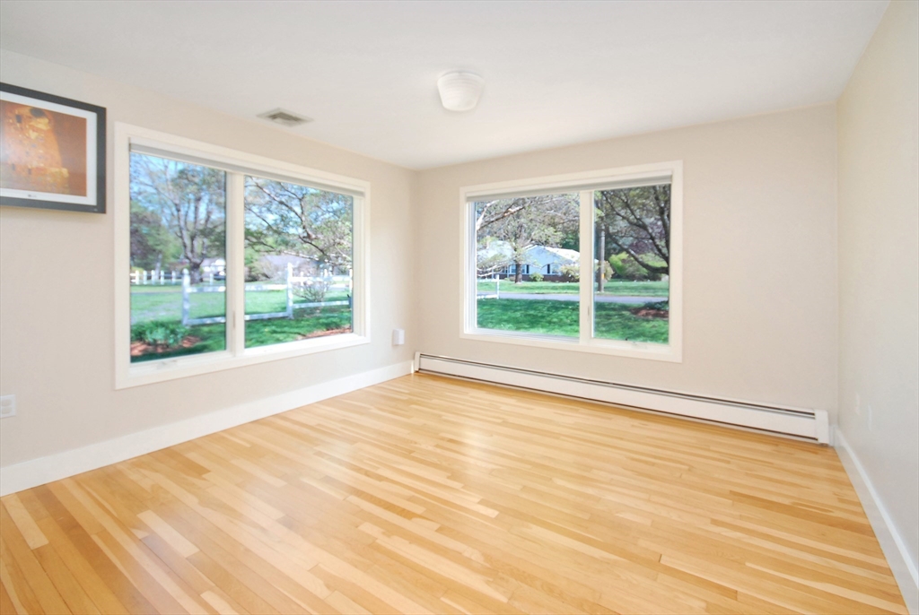 40 Red Barn Rd, Wayland, MA Photo #11