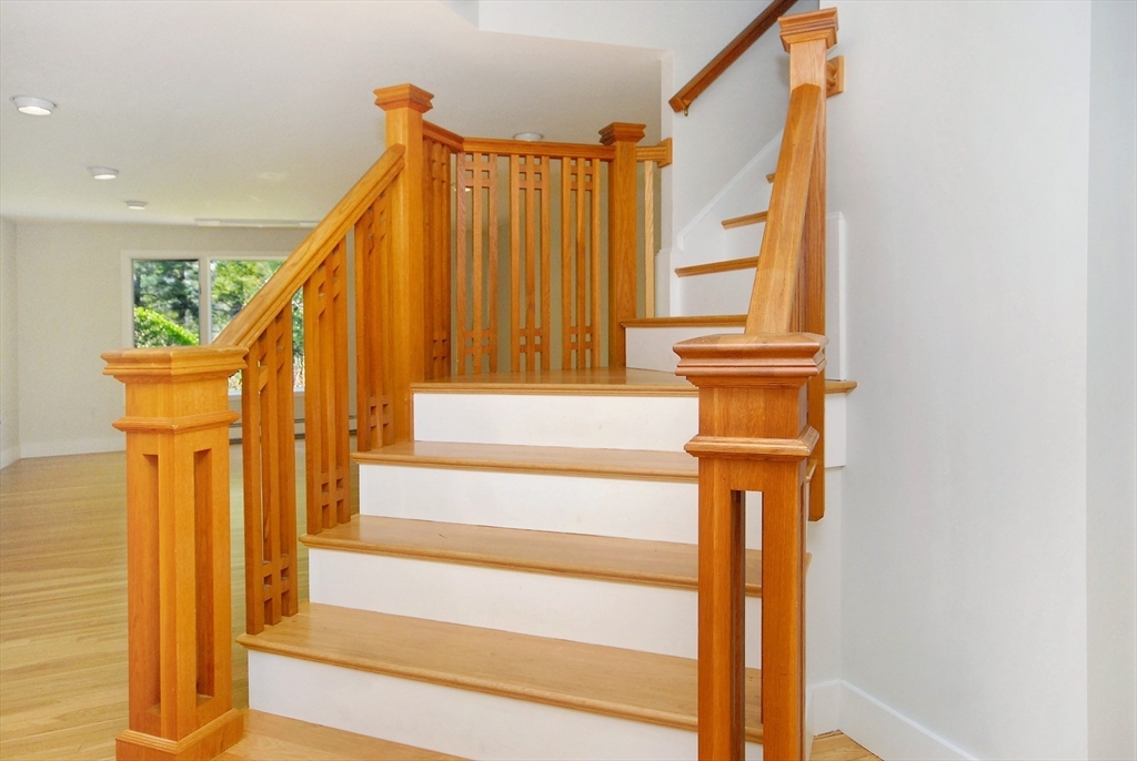 40 Red Barn Rd, Wayland, MA Photo #15