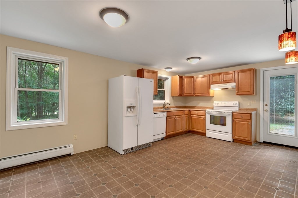 125 Drew Blvd - Photo 3