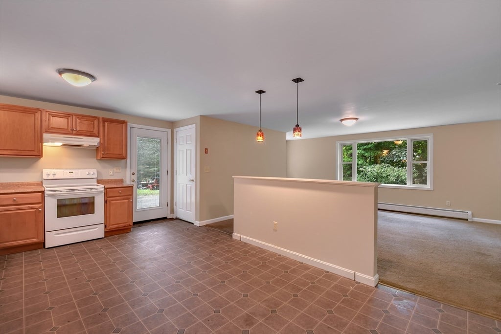 125 Drew Blvd, Orange, MA, 125 Drew Blvd, Orange, MA Photo #5