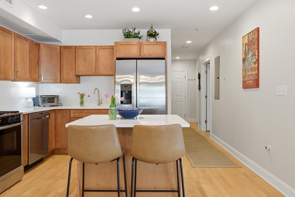 135 Willow Ave #4, Somerville, MA Photo #16