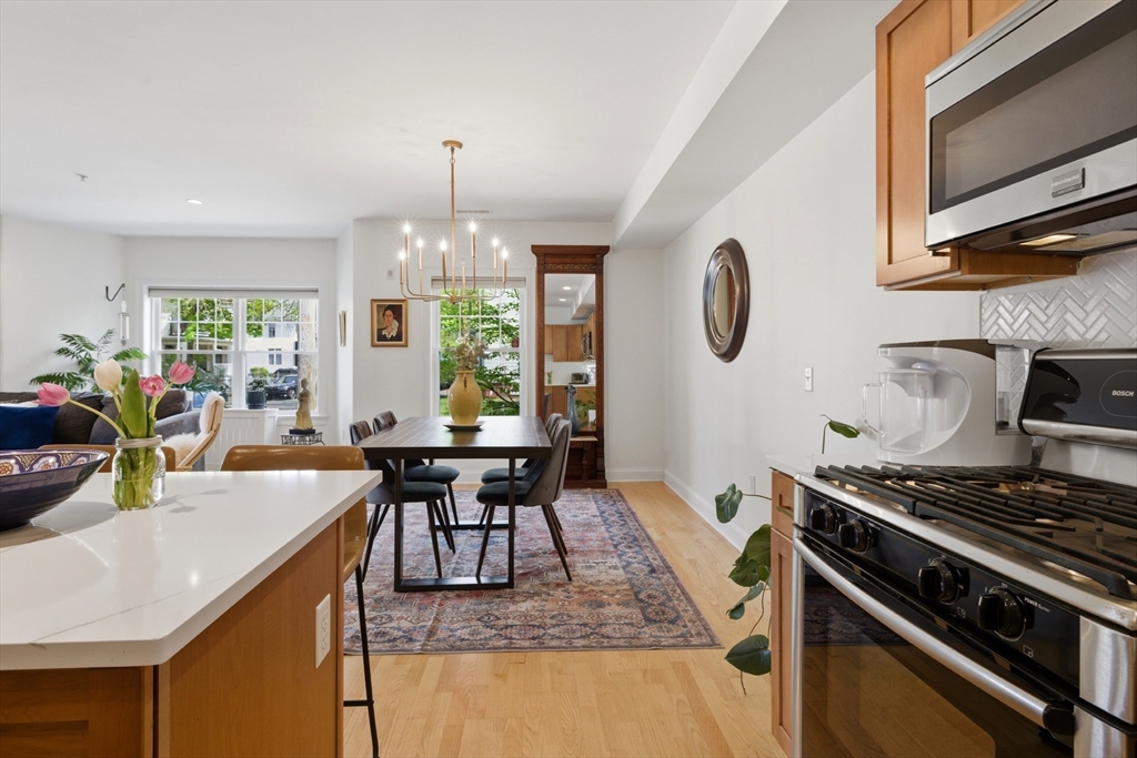 135 Willow Ave #4, Somerville, MA Photo #19