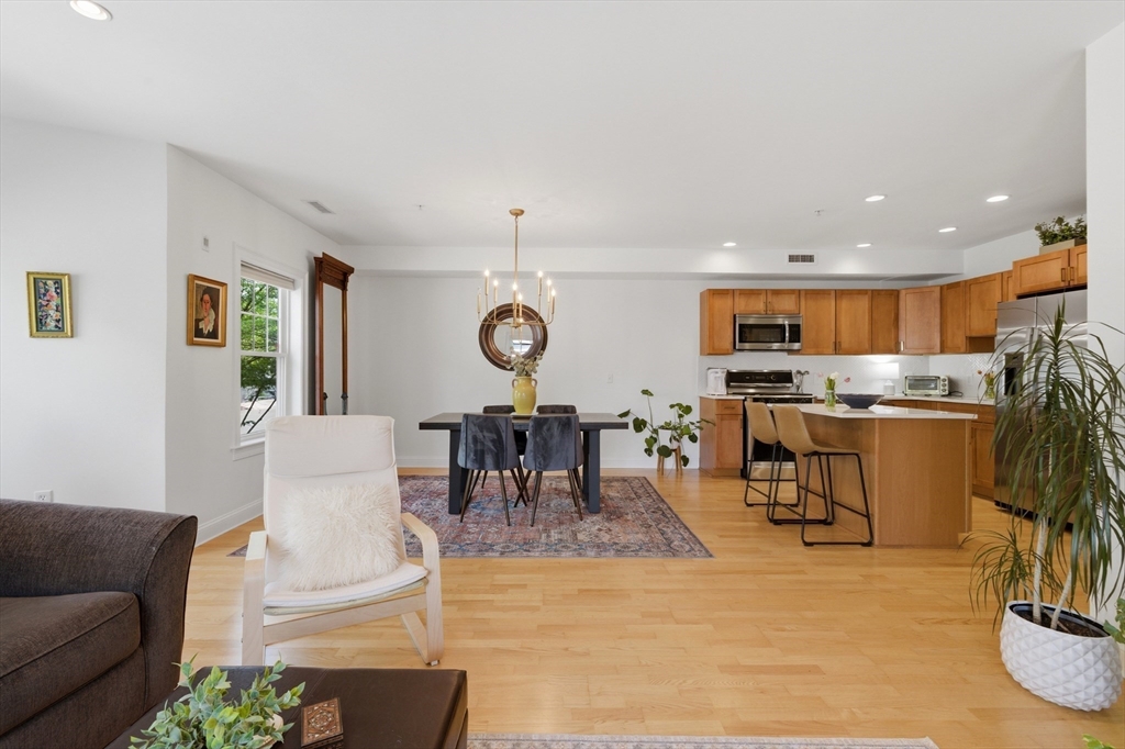 135 Willow Ave #4, Somerville, MA Photo #27