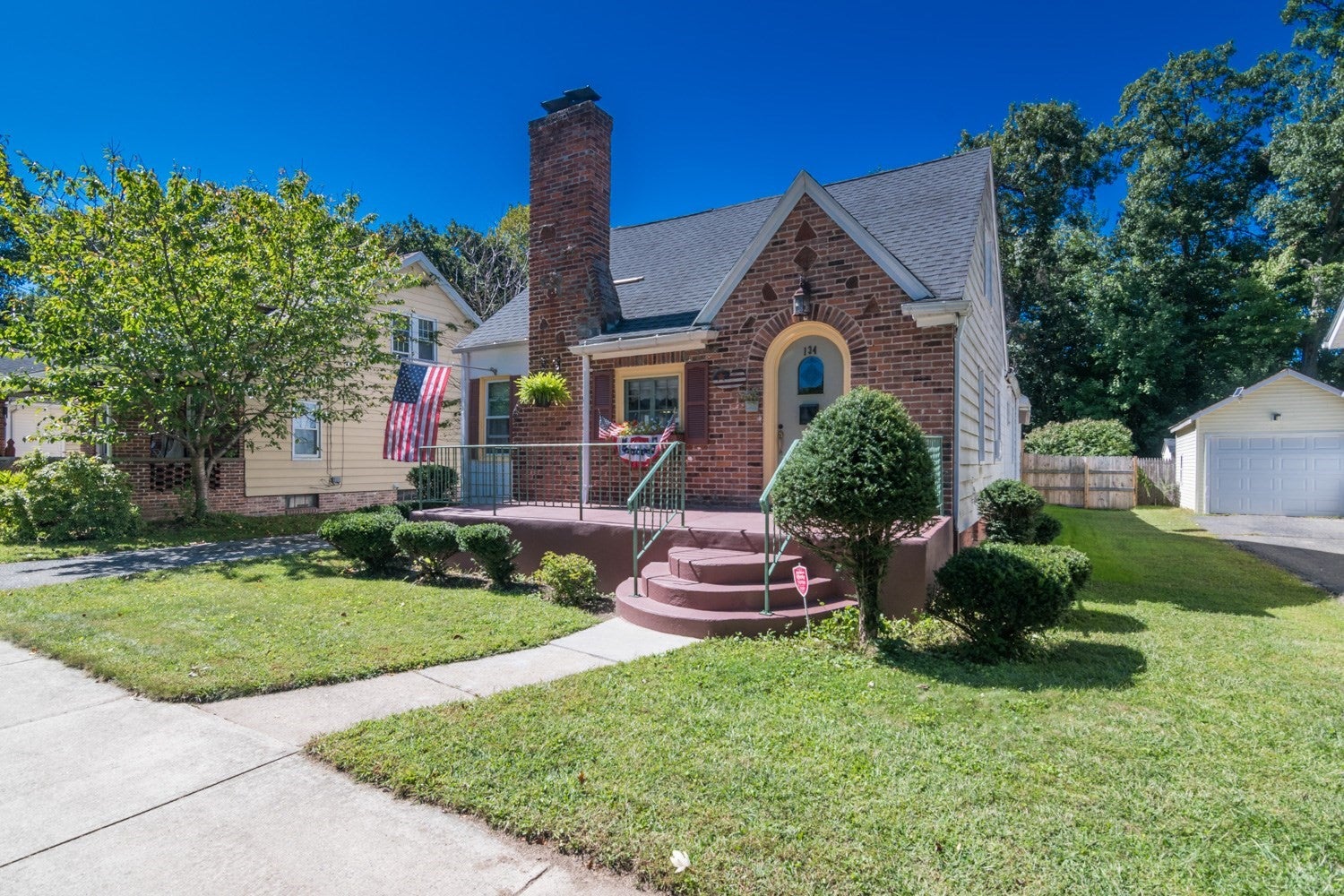 134 Eddywood St, Springfield, MA Photo #1