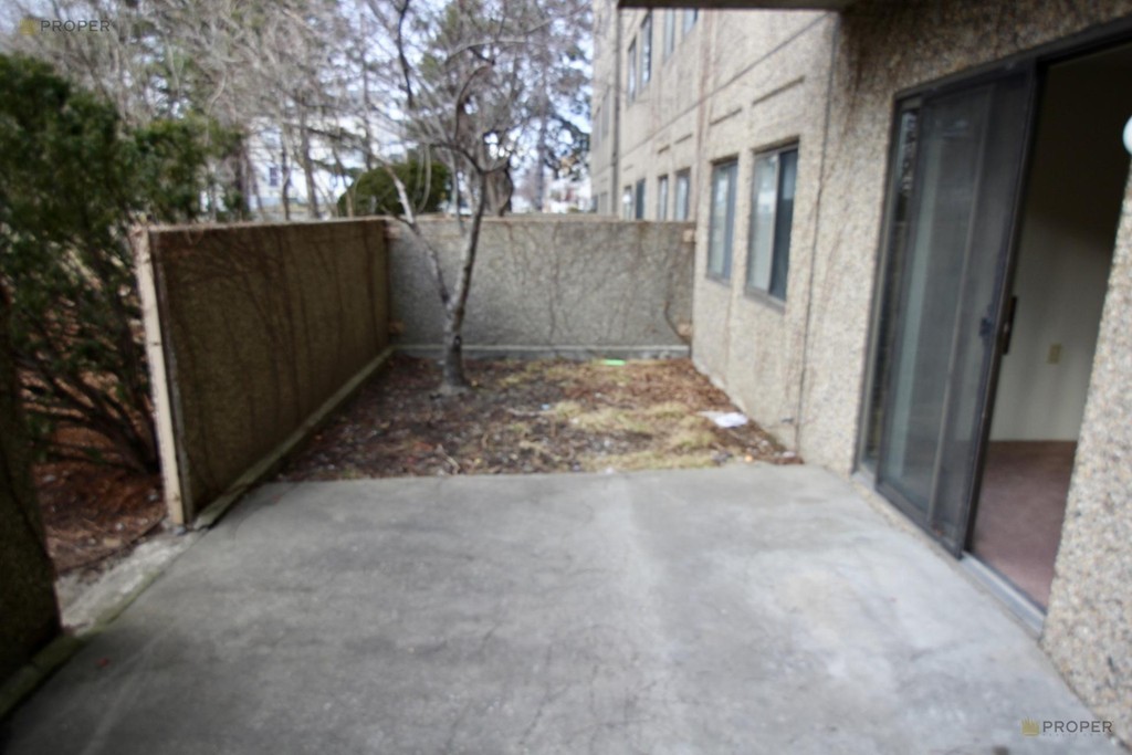 99 Florence St 1018