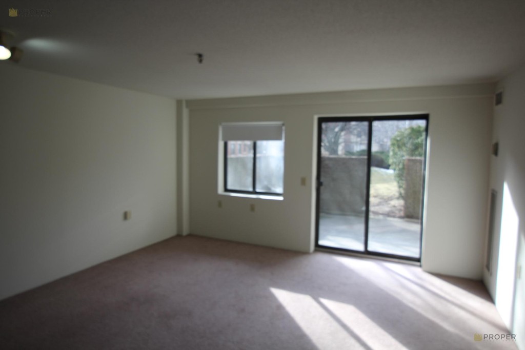 99 Florence St 1018
