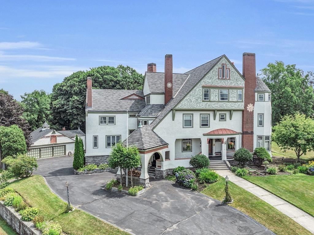 32 Belmont Ave
