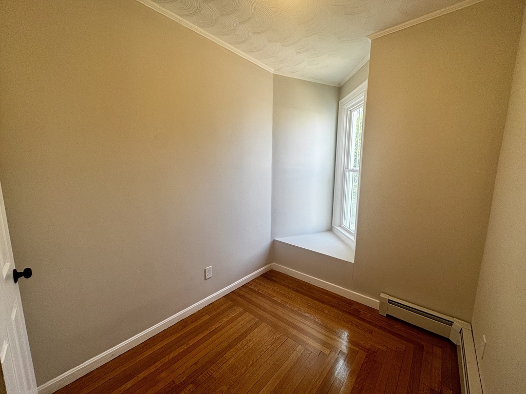 37 Oakes Ave, Southbridge, MA Photo #12