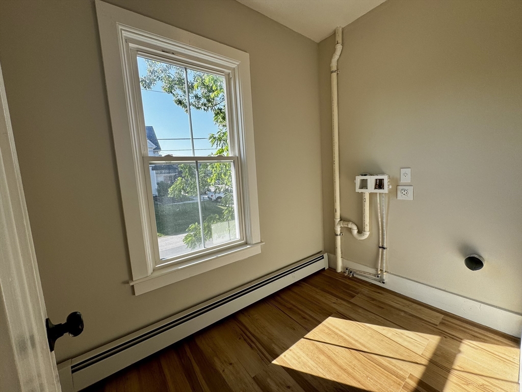 37 Oakes Ave, Southbridge, MA Photo #24