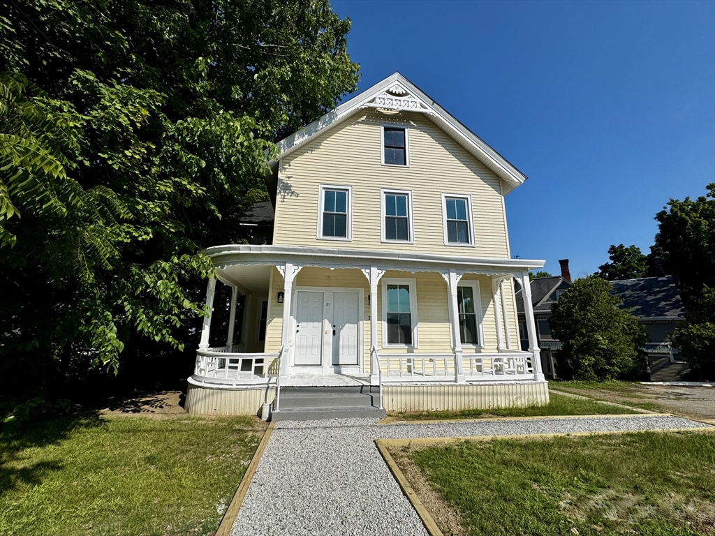 37 Oakes Ave, Southbridge, MA Photo #2