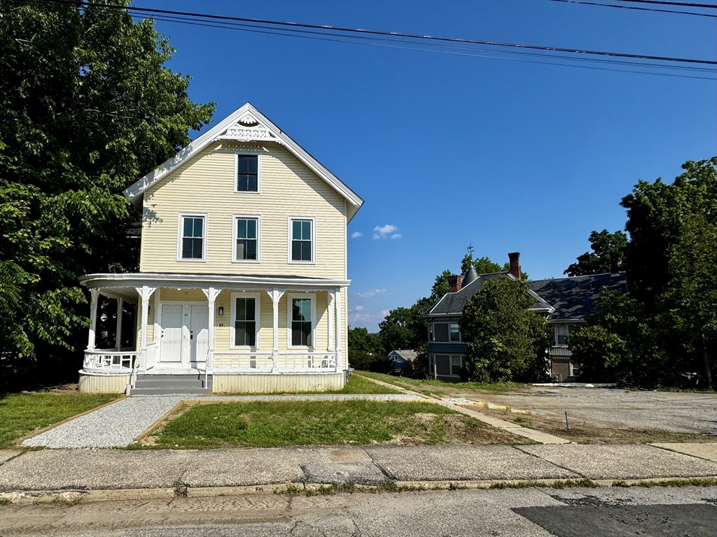 37 Oakes Ave, Southbridge, MA Photo #6