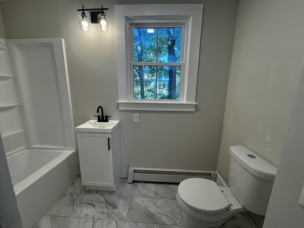 37 Oakes Ave, Southbridge, MA Photo #19