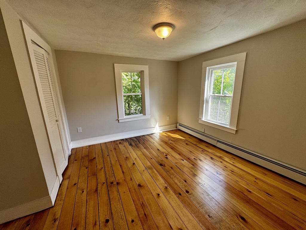 37 Oakes Ave, Southbridge, MA Photo #21