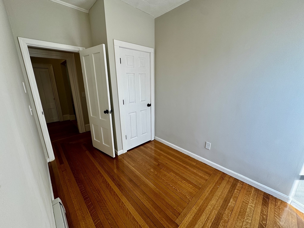 37 Oakes Ave, Southbridge, MA Photo #13