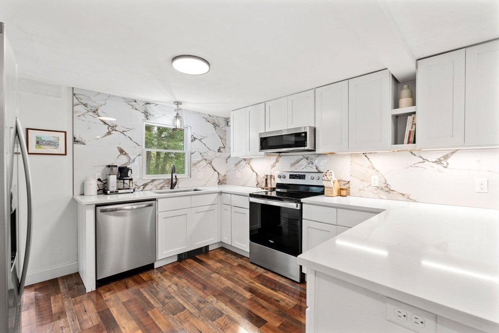 40 Lake Dr, Hamilton, MA, 40 Lake Dr, Hamilton, MA Photo #6