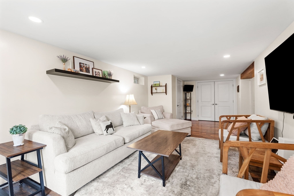 40 Lake Dr, Hamilton, MA, 40 Lake Dr, Hamilton, MA Photo #29