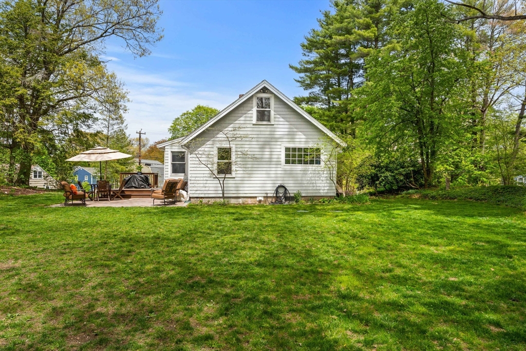 40 Lake Dr
