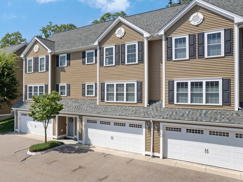 1405 Commerce Way 22