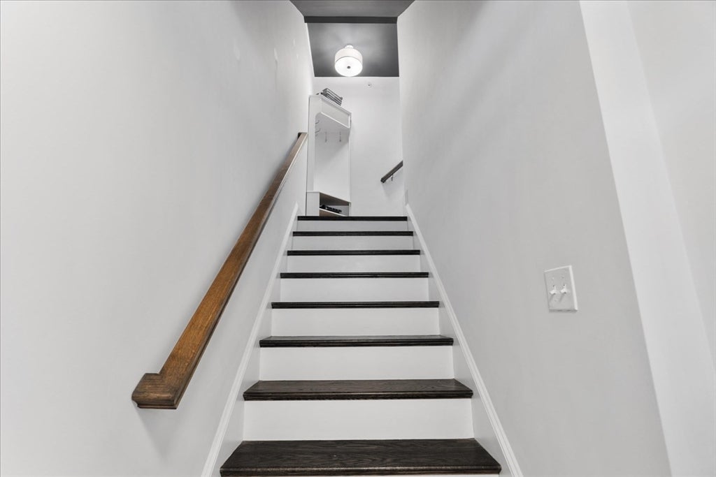 1405 Commerce Way 22