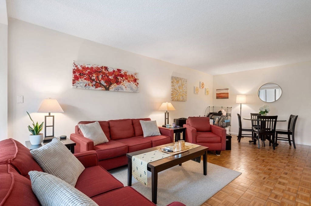 33 Pond Ave #409, Brookline, MA Photo #8