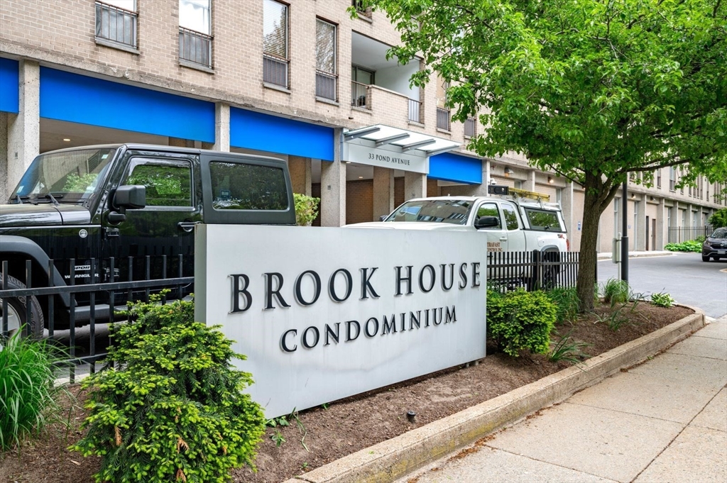 33 Pond Ave #409, Brookline, MA Photo #17