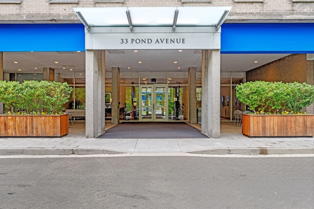 33 Pond Ave #409, Brookline, MA Photo #18