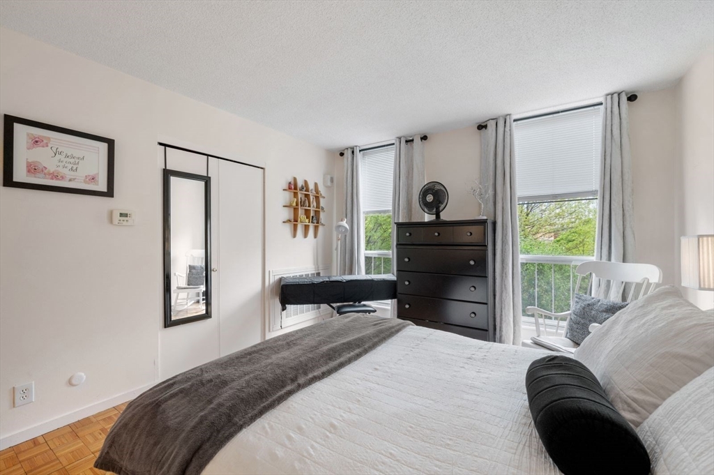 33 Pond Ave #409, Brookline, MA Photo #12